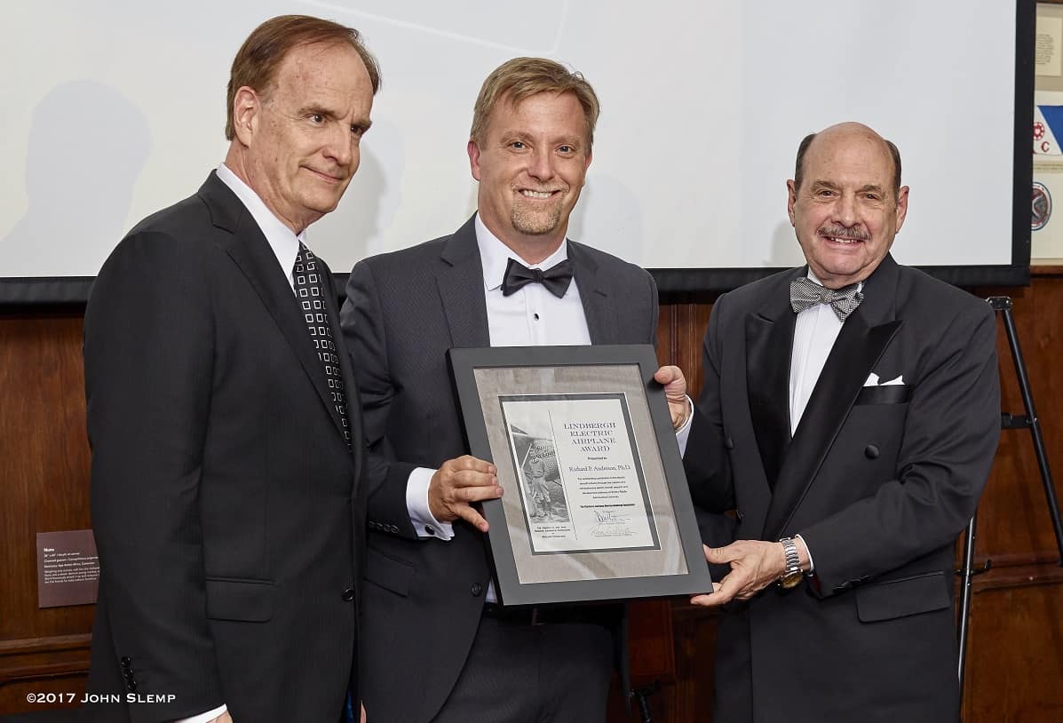 Imagining the Future of Aviation: Eagle Flight Research Center Director Receives Lindbergh Electric Aircraft Prize - ERAU News