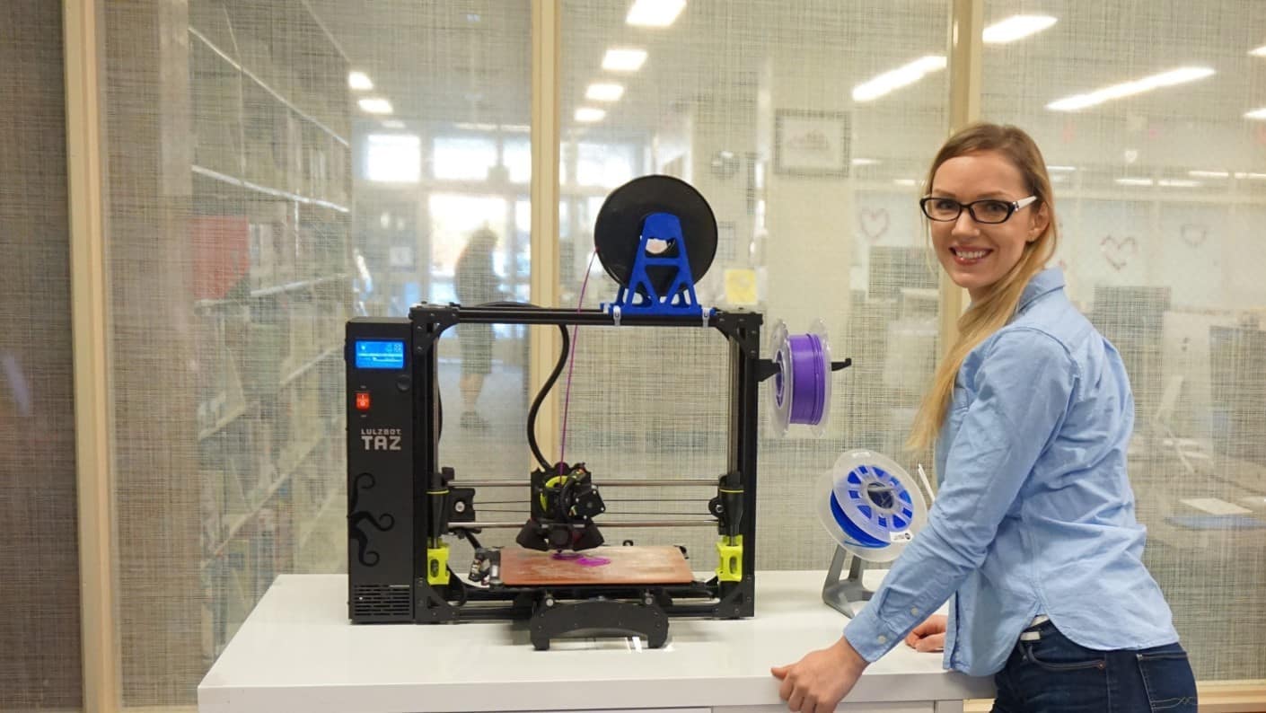 Valentina Waters, Embry-Riddle senior, operates a 3D printer at a local library. (Photo: Valentina Waters)