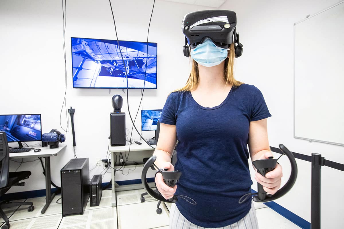 Amanda Dargie, Graduate Student in Occupational Safety, uses the College of Aviation's XR Lab