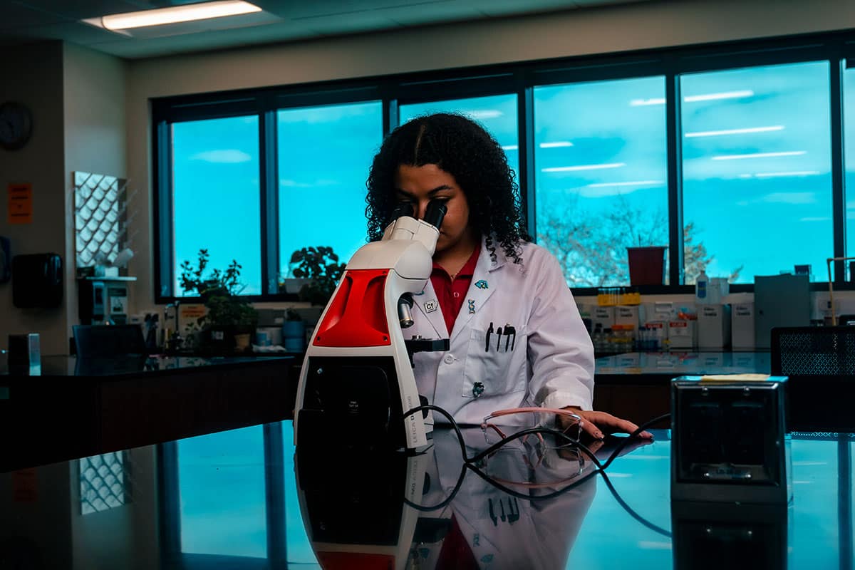 Mackenzie Patterson works in the lab