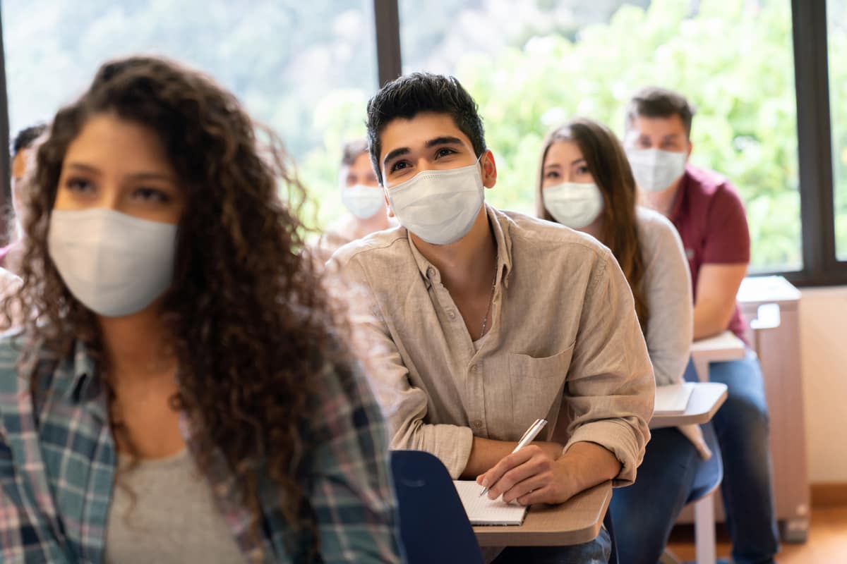 Students wear masks in college