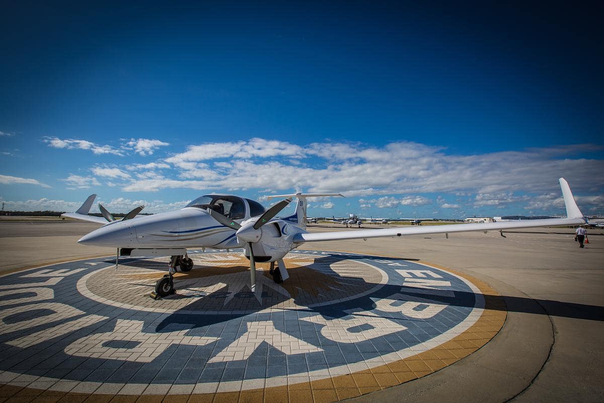 Embry-Riddle to Update Fleet with 12 New Diamond Aircraft | Embry ...