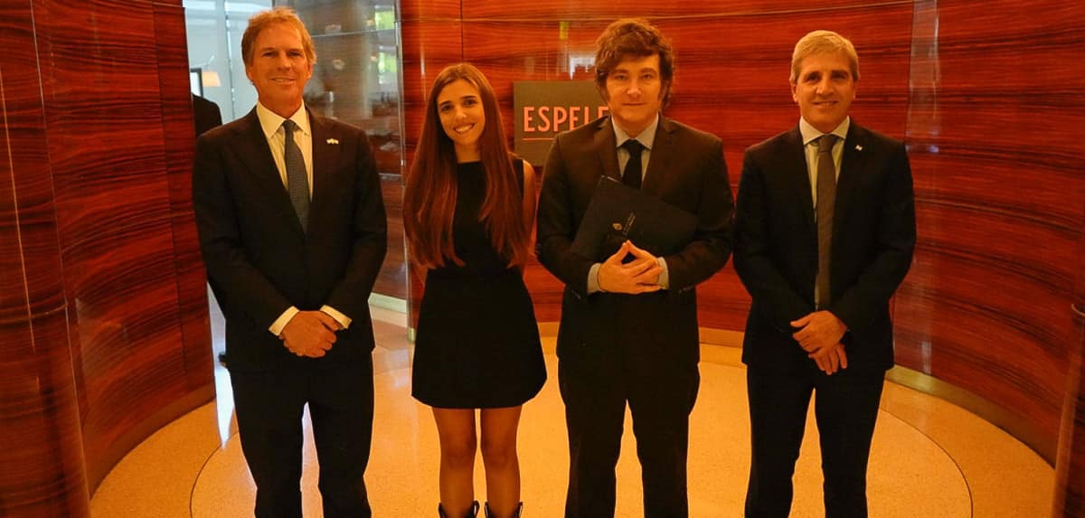 Maria Noel de Castro Campos with Argentine President Javier Milei and others