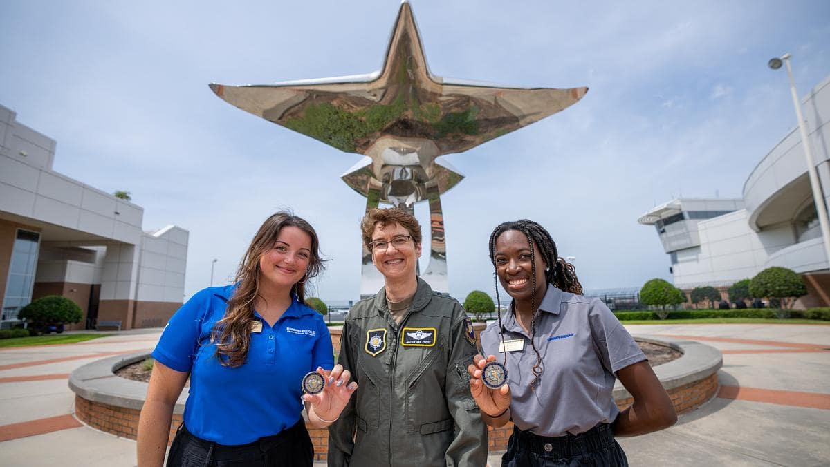 Gen. Jacqueline D. Van Ovost (center) met with female Flight students as part of her tour of Embry-Riddle’s Daytona Beach Campus last week, ahead of commencement.