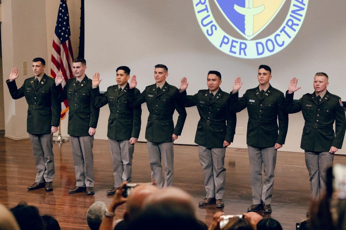 Seven Army ROTC cadets from Embry-Riddle’s Prescott Campus commissioned as officers into the U.S. Army