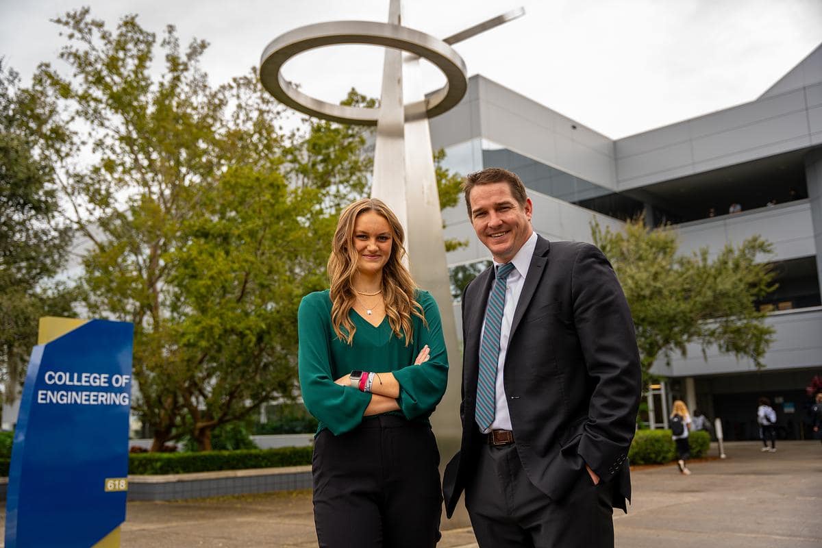 Student Bethany Bothoff, pictured here with her Civil Engineering faculty mentor Scott A. Parr, joined Embry-Riddle Aeronautical University’s record-breaking 2023 incoming class.