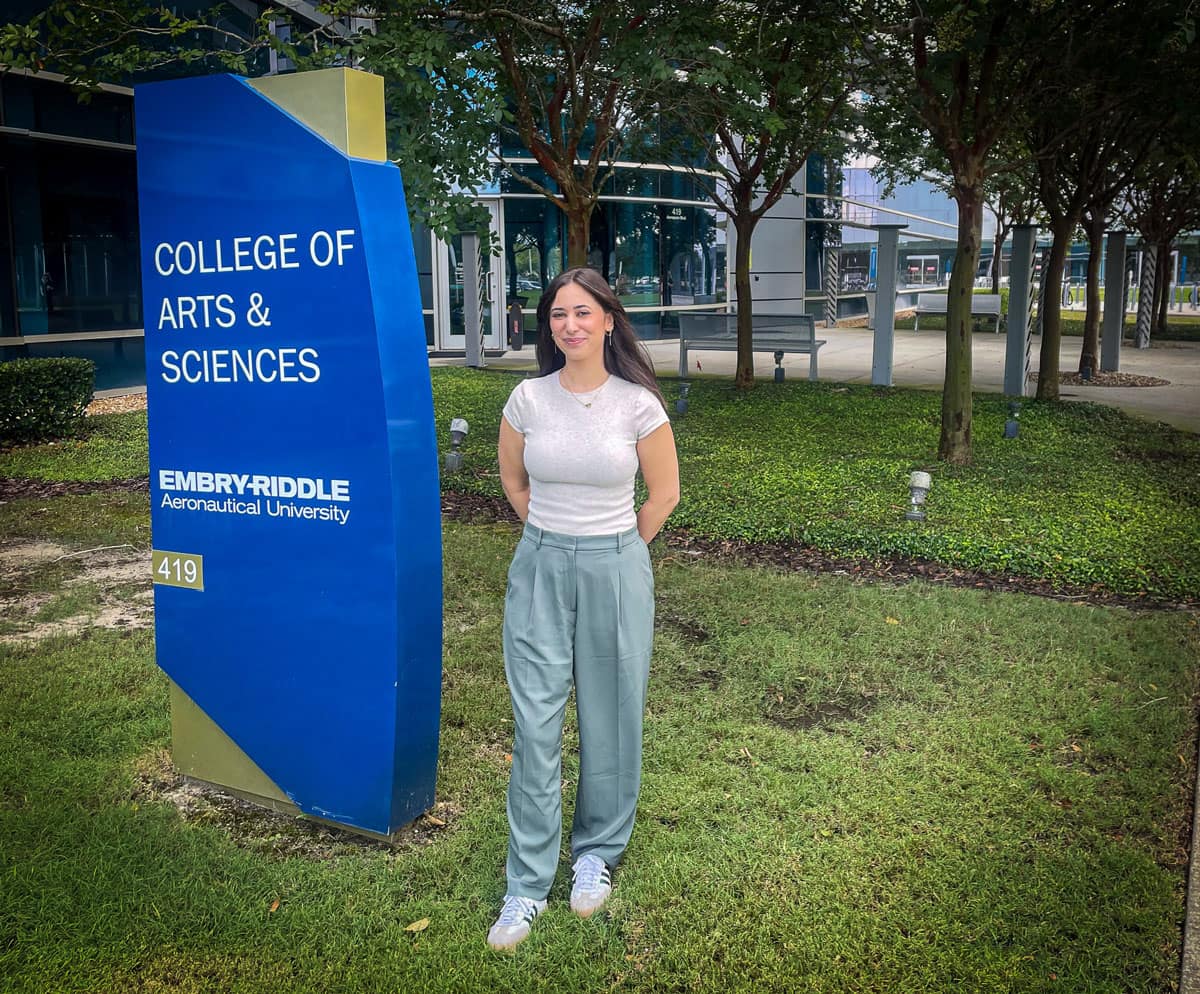 Recent Human Factors Ph.D. graduate Jenna Korentsides has landed her dream job working as a Human Factors engineer at Apple.