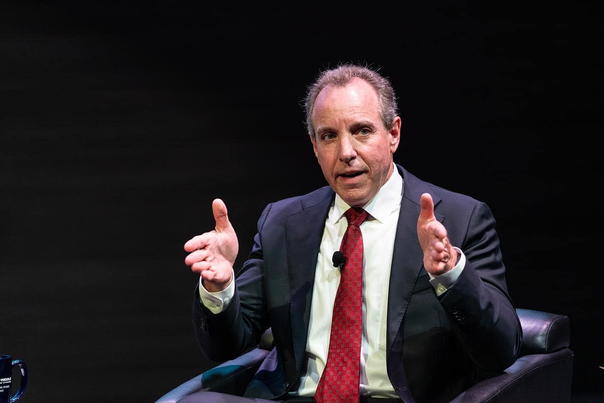 Darren Pleasance addresses the crowd during the President's Speaker Series.