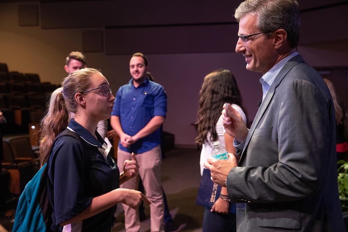 Collins Aerospace Senior Vice President for Engineering Mauro Atalla met students and spoke about the industry’s need for innovation at a recent Presidential Speaker Series event.