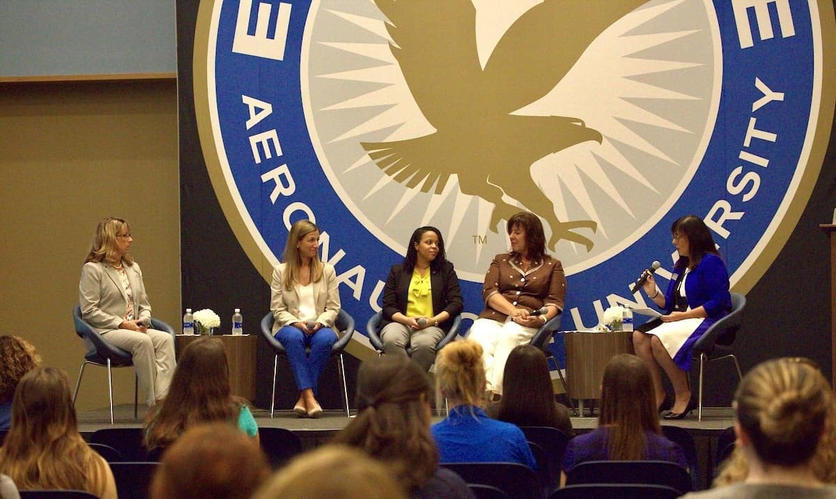 Dr. Audrey Butler (far right) interviews panelists Suzanne Salat, chief pilot, flight operations, Bombardier Business Aircraft; Nancy Shane Hocking, Ph.D., manager of pilot gateway programs, JetBlue Airways; Alison McHugh, vice president of safety and regulatory compliance, FEAM Maintenance/Engineering; Caroline Vandedrinck, vice president – Americas, SR Technics Group, for the launch of the Women’s Network.