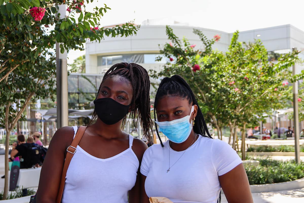Students wear masks on Daytona Beach campus