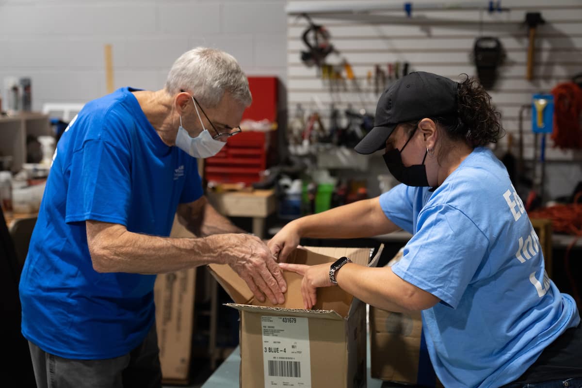 ERAU staff volunteer at a shelter